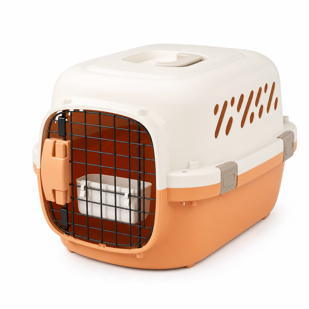 Die Transportbox in Vibrant Orange, kleine Größe, freigestellt auf weißem Hintergrund, schräg von vorn.